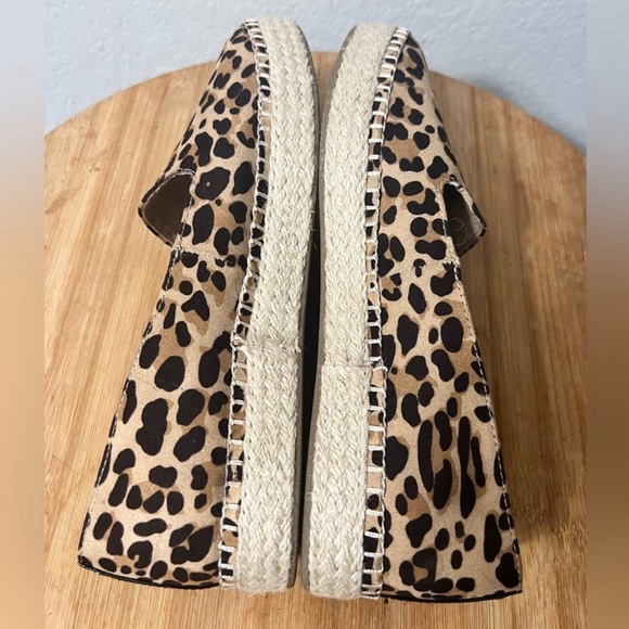 Dr. Scholls Womenโs Find Me Espadrille Animal Print Slip On Flats - Size 10M - Picture 6 of 8